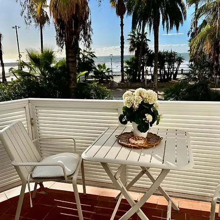 Seafront Ribera Apartment Sitges