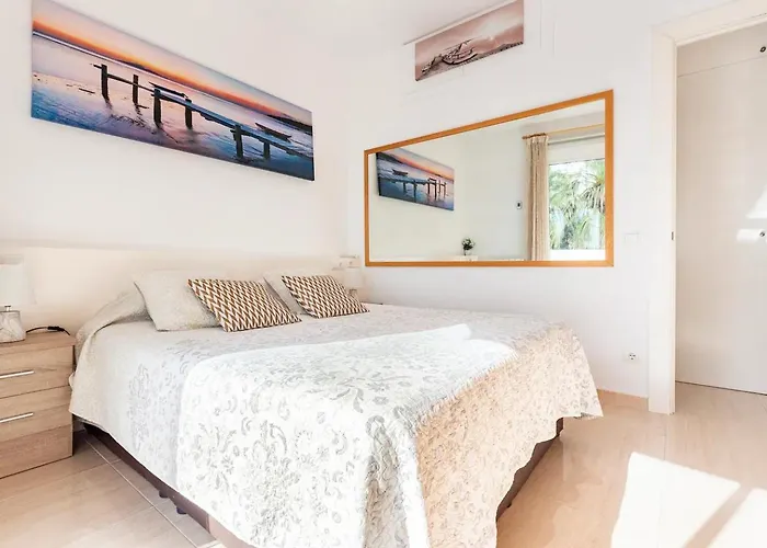 Seafront Ribera Сиджес