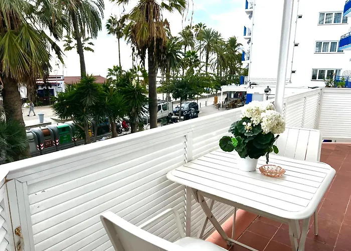 Seafront Ribera Сиджес