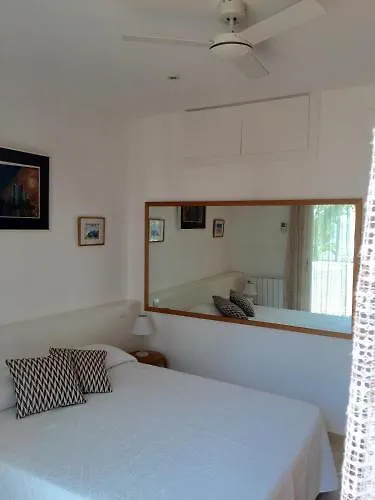 Seafront Ribera Сиджес